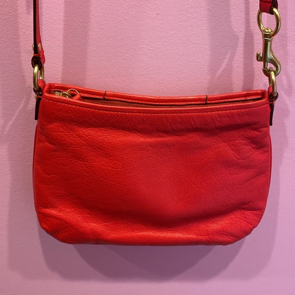 Vintage Crossbody Bag - Picture 2 of 5